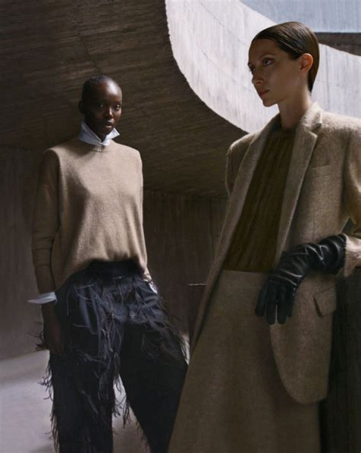 Ajok Madel Poster G3450108 - CelebPoster.com