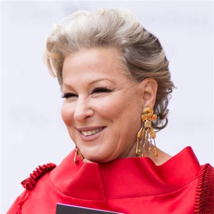Bette Midler Will Be Performing at the Oscars