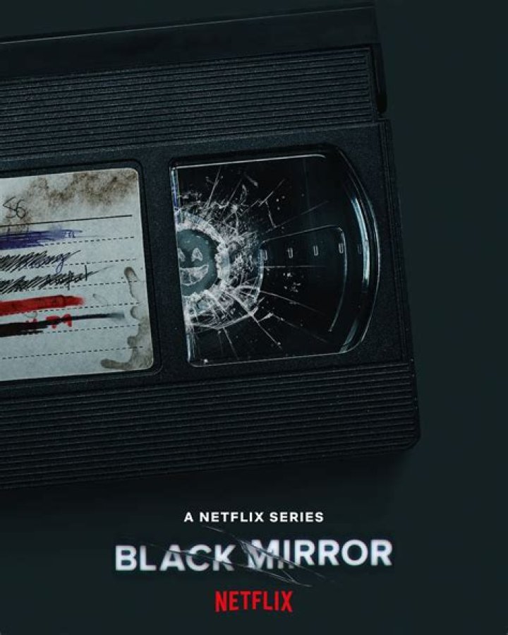 Does David kill [SPOILER] in Black Mirror season 6, "Beyond the Sea"?