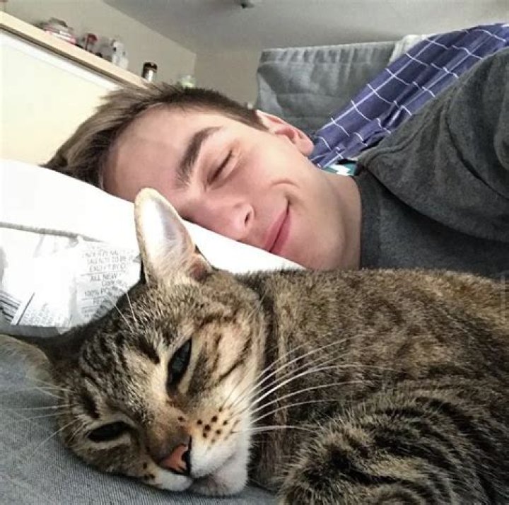 Drew Gooden Pets - Celebrity Pets