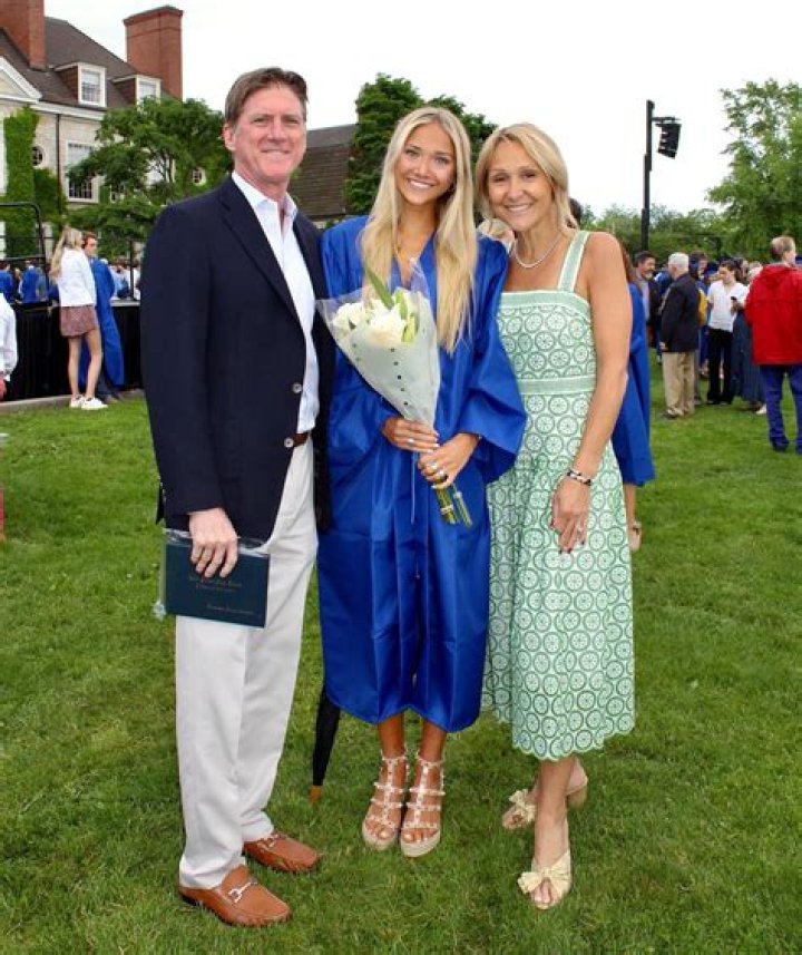 Field Yates Wiki, Age, Married, Wife, Girlfriend, Gay, Salary, ESPN