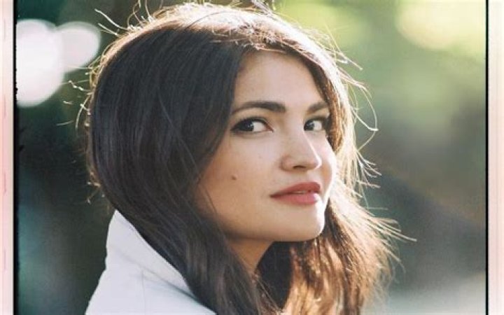 Focusing on Jenna Romanin - Why You Should Know This Canadian Actress?
