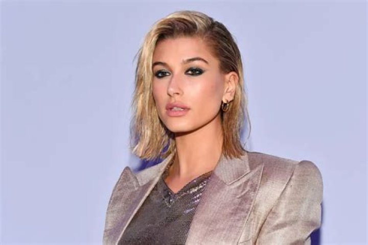 Hailey Baldwin Net Worth