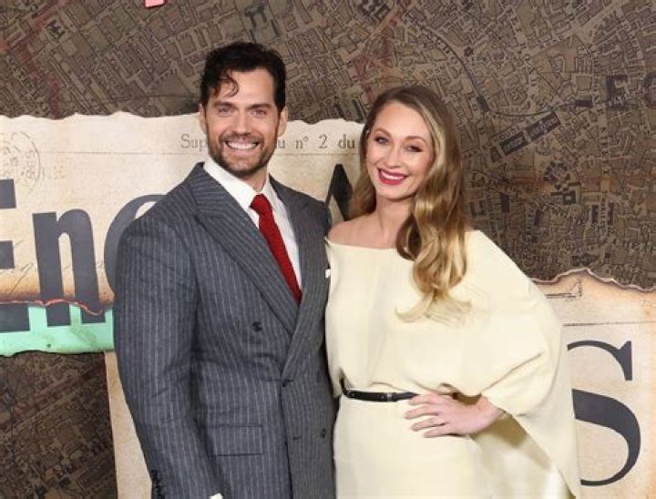 Henry Cavill Sexuality – Is He Gay Or Straight? Partner And Dating History