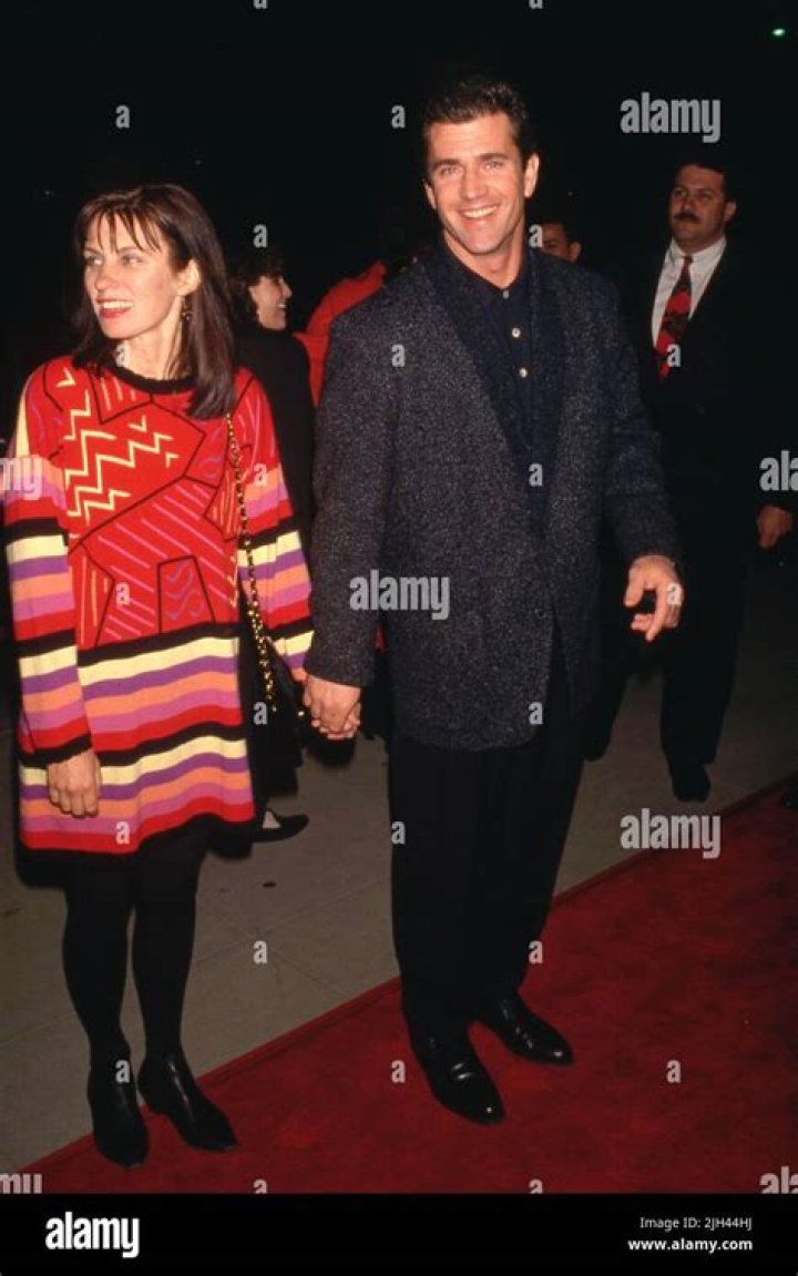 Is Robyn Moore Gibson Living a Single Life? What's Her Net Worth?