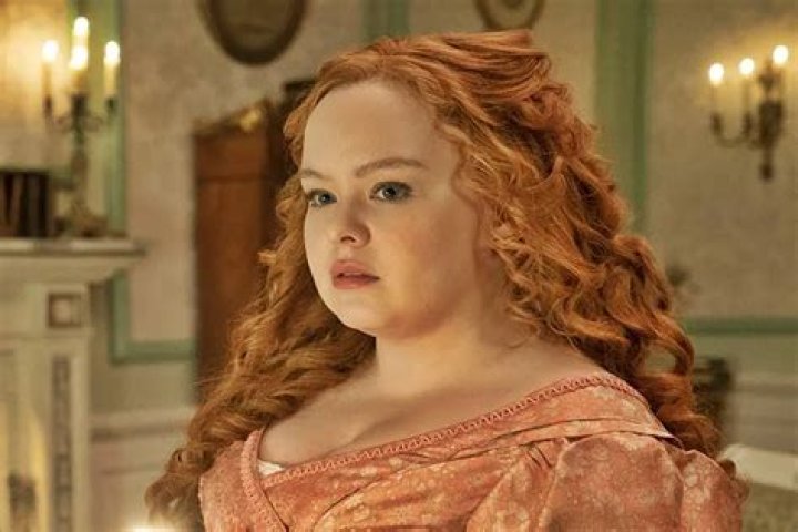 Isabel Roloff Shuts Down Body Shaming Troll.