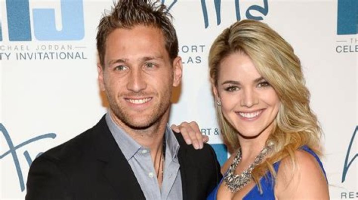 Juan Pablo and Nikki Ferrell Get Their Selfie On