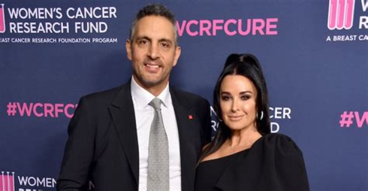 Kyle Richards Appears Upset On Hike After Confirming Separation From Mauricio Umansky