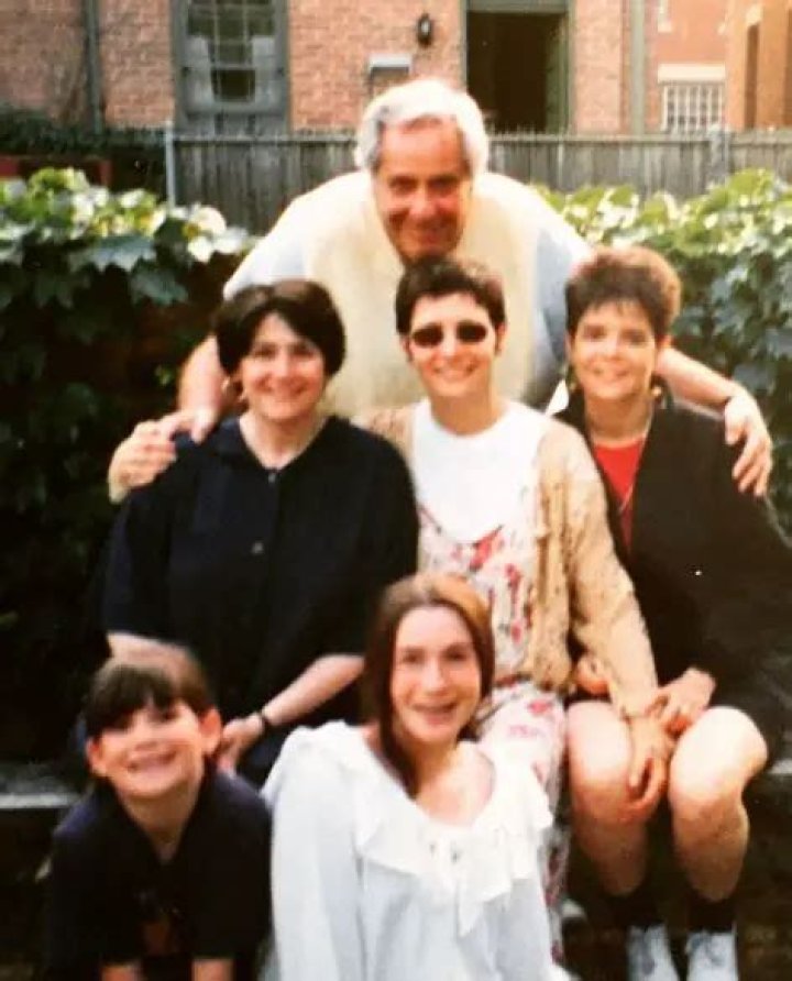 Lori Goldstein Partner, Net Worth, Family