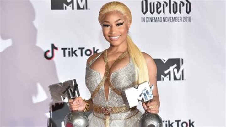 Nicki Minaj Net Worth: Career & Lifestyle