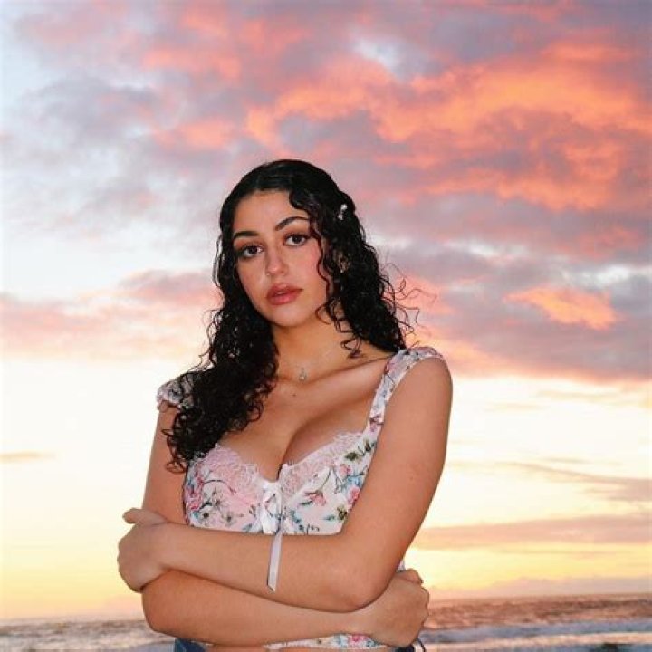 Noor Dabash Is on Both Sides of Controversies But Still Has a Loving Boyfriend