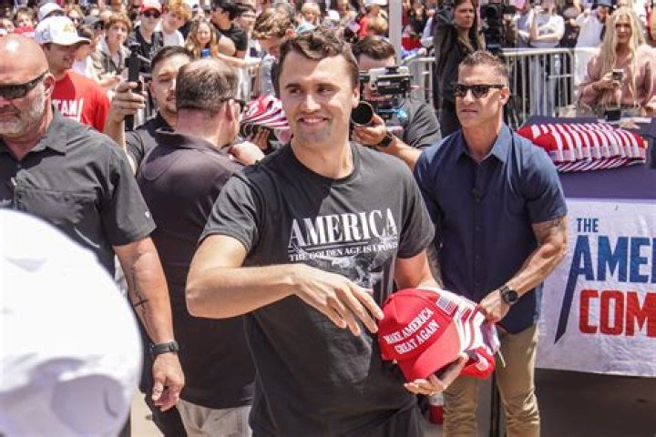 Record Promoter Claims Will Smith's Body Guard 'Beat' Him