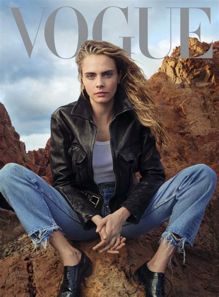 Supermodel Cara Delevingne In Talks to Star in Beach Boys Movie