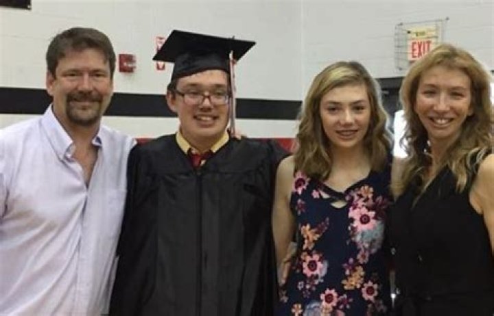 Tom Mabe Age, Wife, Children, How Much Is Her Net Worth?