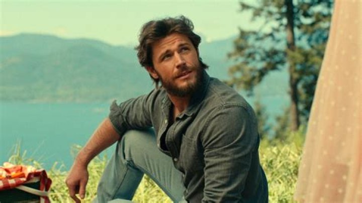 Who plays Everett Reid in Virgin River? (John Allen Nelson bio)